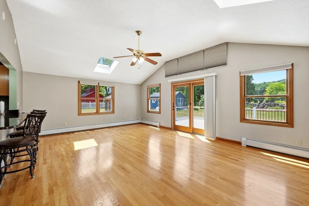 Photo of 15 Tiffany Lane