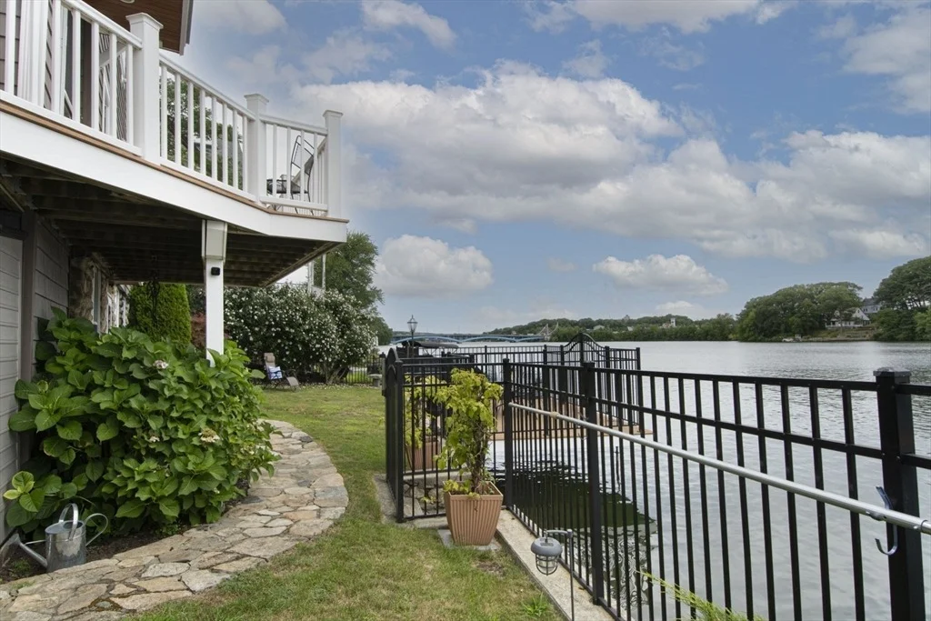 Photo of 135 Lake Ave