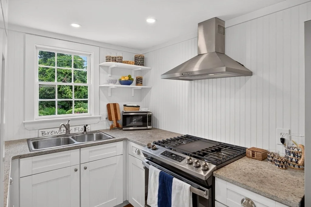 Photo of 130 Spring Ln