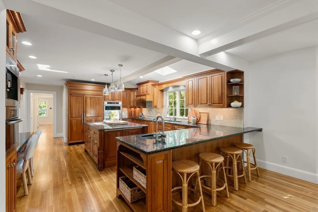 Photo of 1 Kenilworth Circle