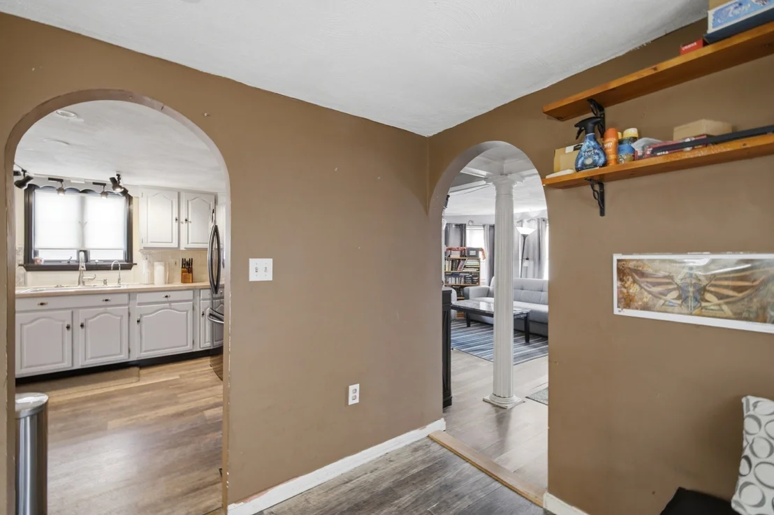 Photo of 18 Melvin Ave