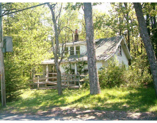 Photo of 972 Main St