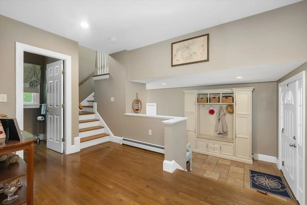 Photo of 12 Whitcomb Lane