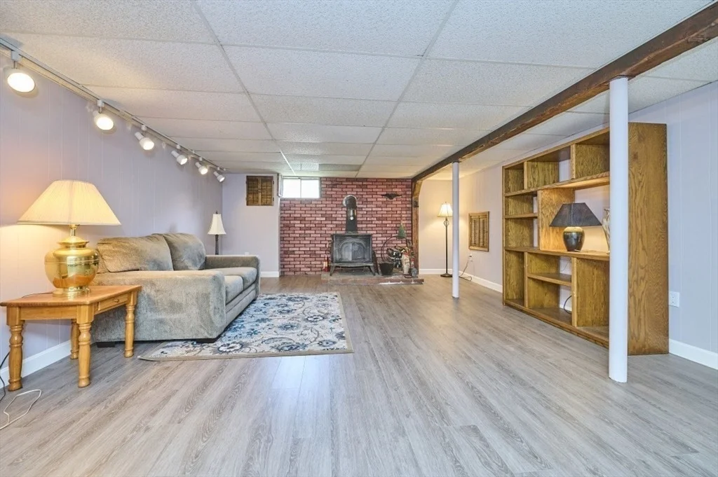 Photo of 2 Sheffield Dr