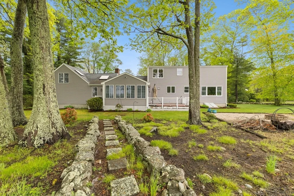 Photo of 80 Forest Dr