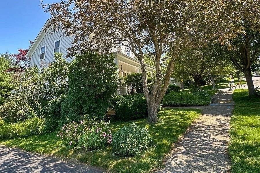 Photo of 169 Whitmarsh Ave