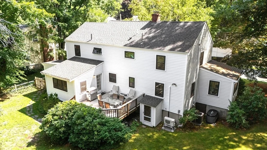 Photo of 14 Fuller Brook Ave