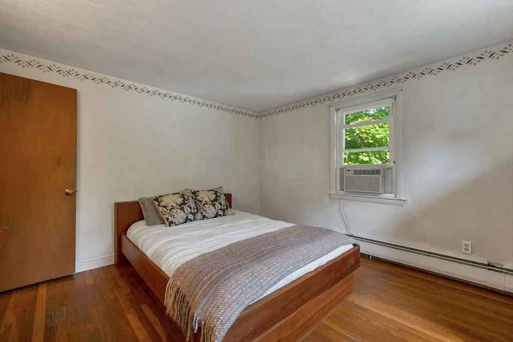 Photo of 394 Pearl St
