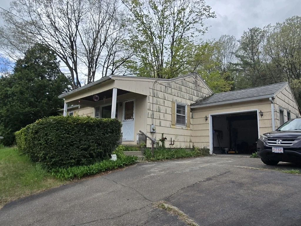 Photo of 242 Hendrick St
