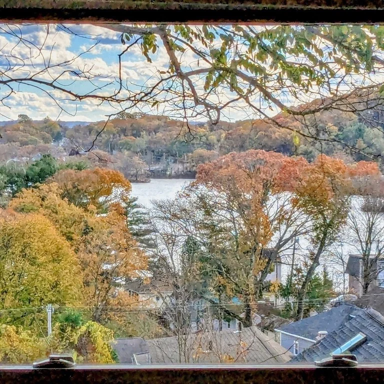 Photo of 41 Walnut Hill Dr