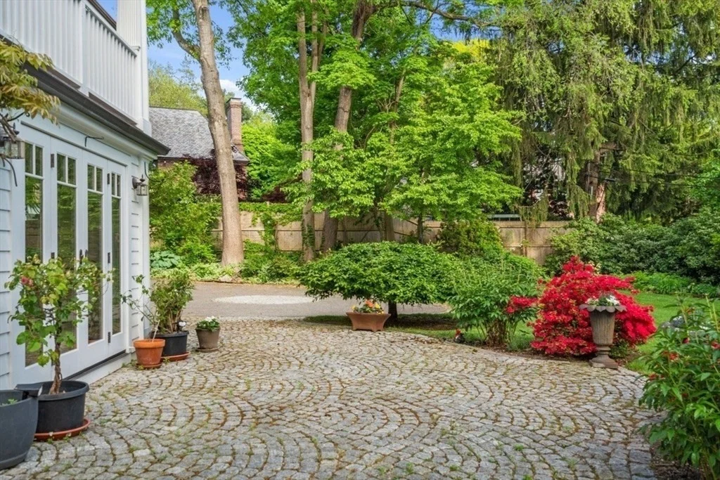 Photo of 167 Willard Rd