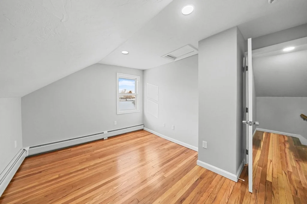 Photo of 419 Laurel St