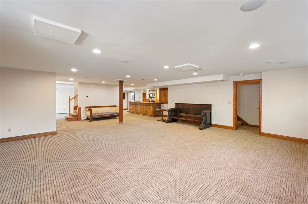 Photo of 60 Whittier Rd