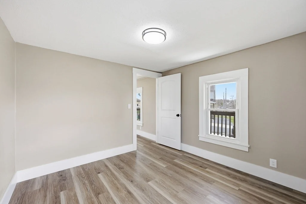 Photo of 20 Conklin St