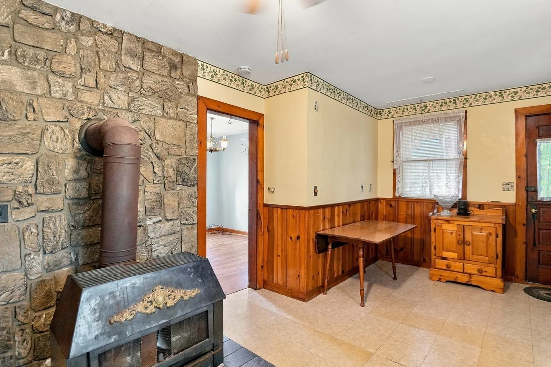 Photo of 62 Chase Avenue