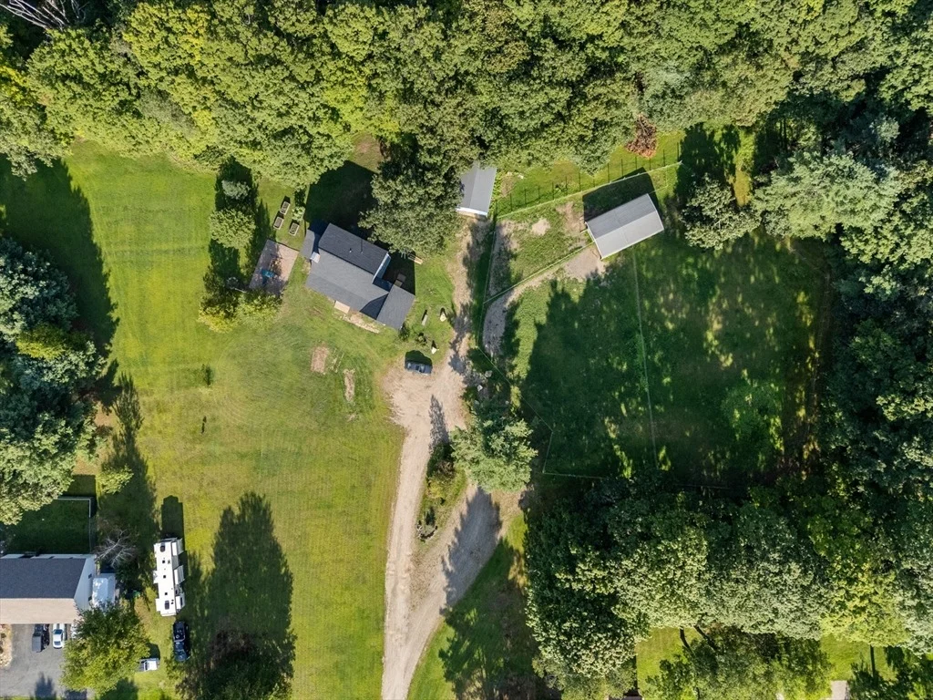 Photo of 487 Long Plain Rd