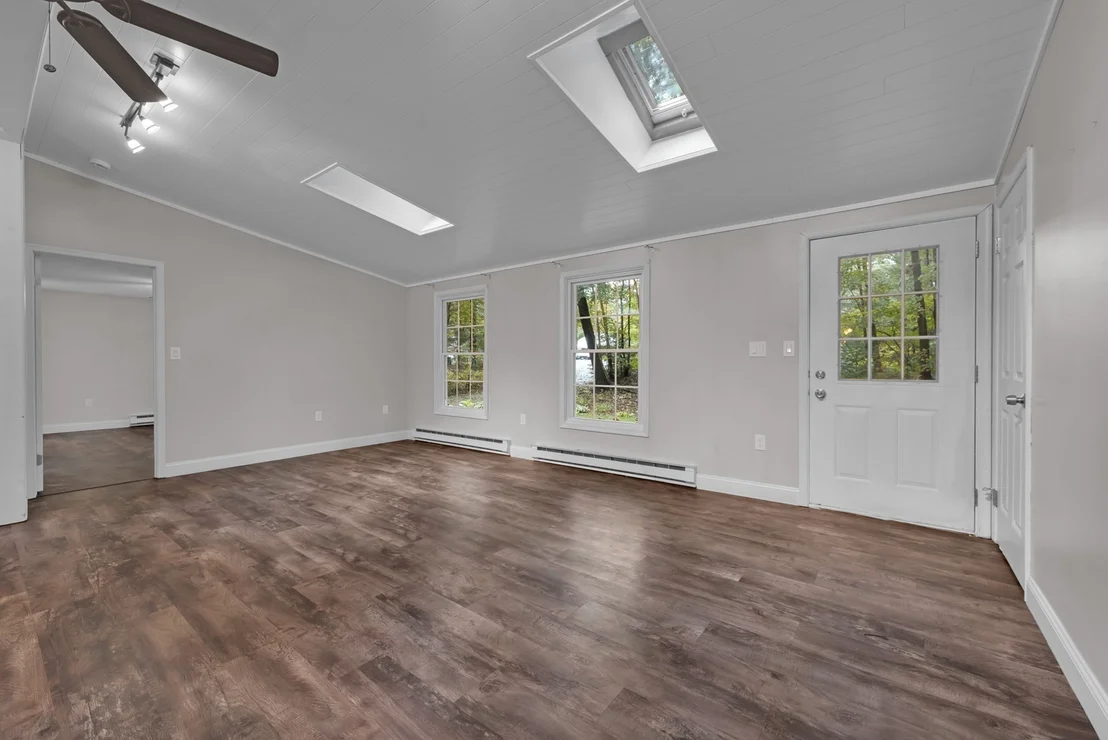 Photo of 139 Podunk Rd
