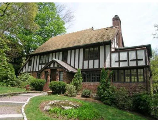 Photo of 501 Beacon St