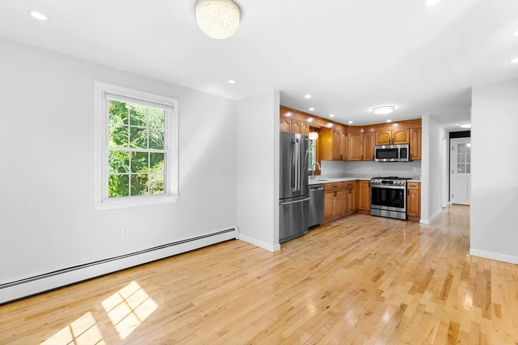 Photo of 20 Barbara Circle
