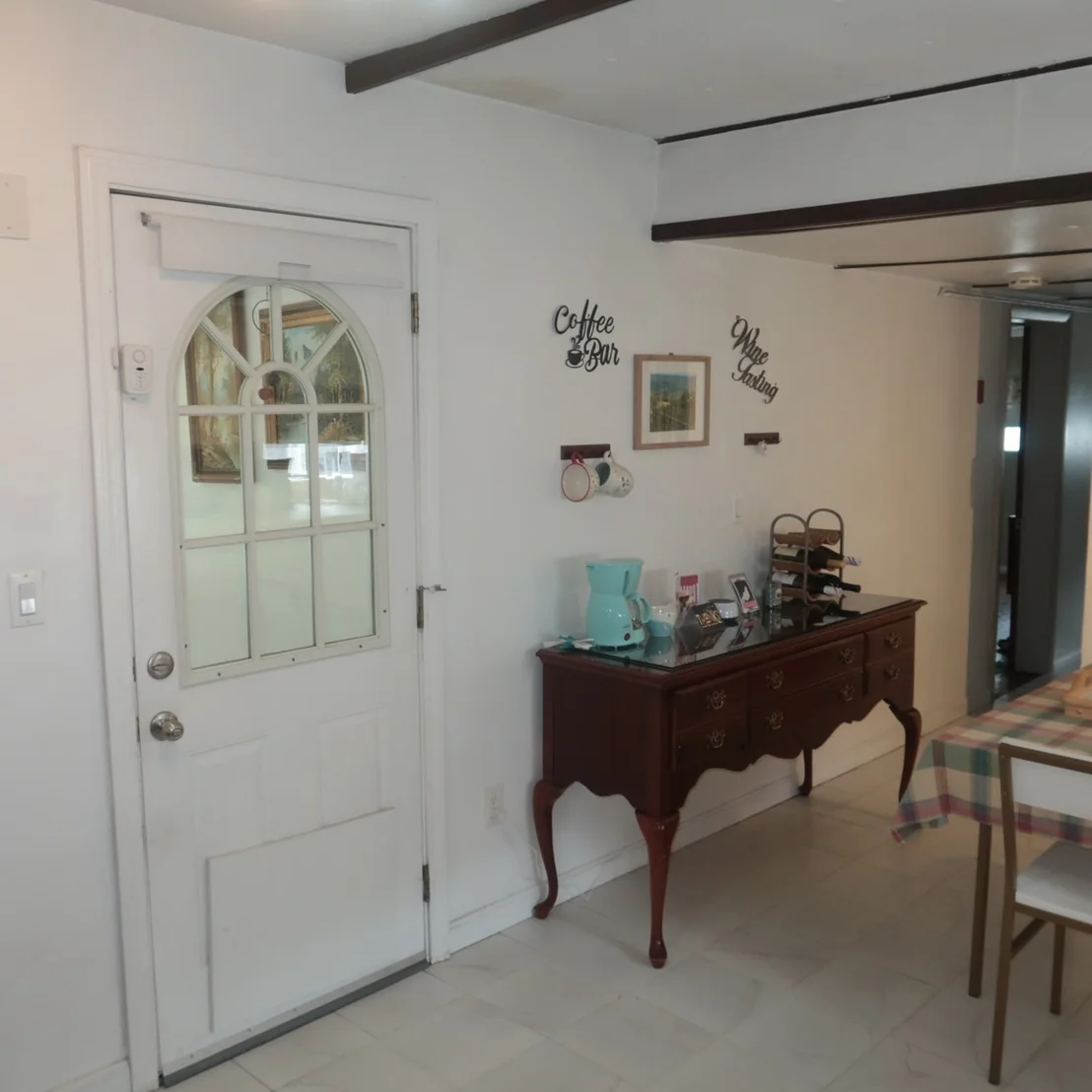 Photo of Unit 23 at 846 Broadway