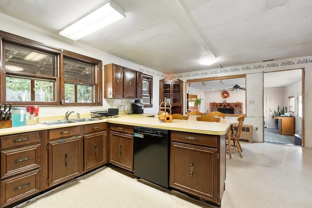 Photo of 708 Templeton Rd