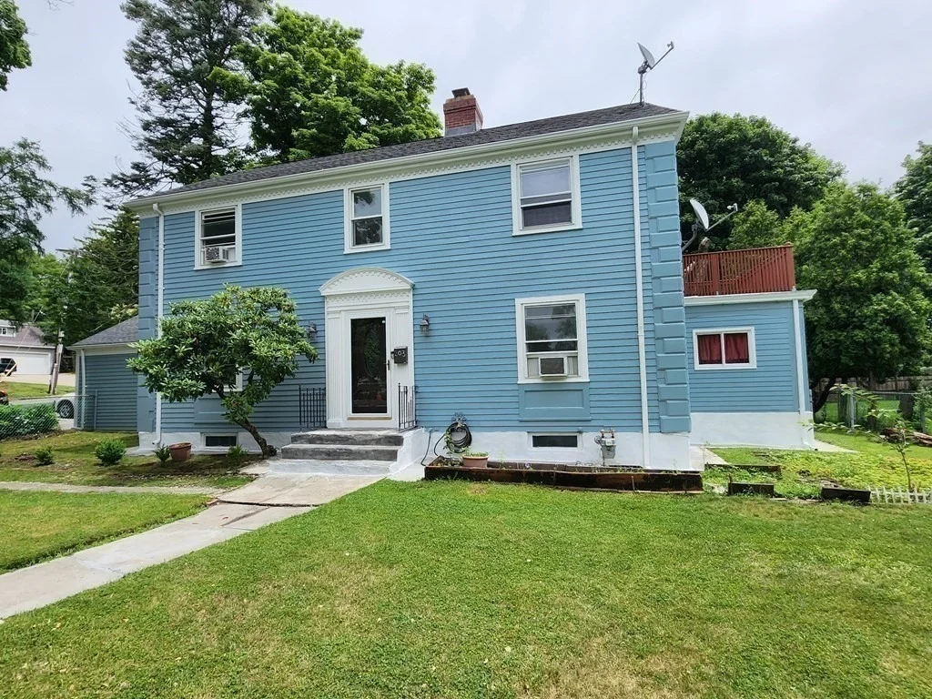 Photo of 203 Burncoat St