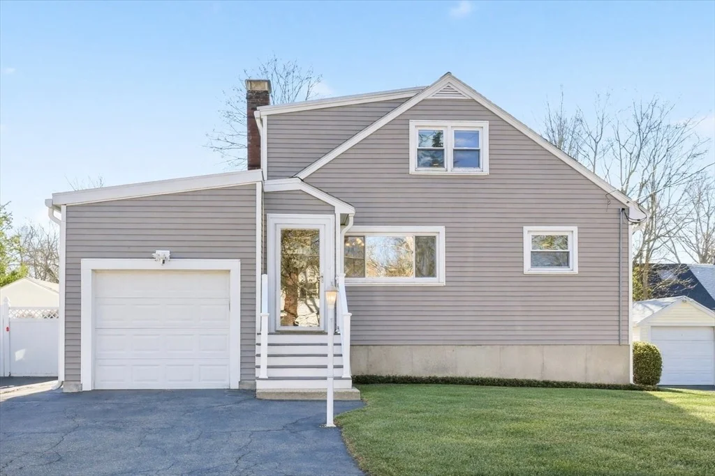 Photo of 27 Garfield Ave
