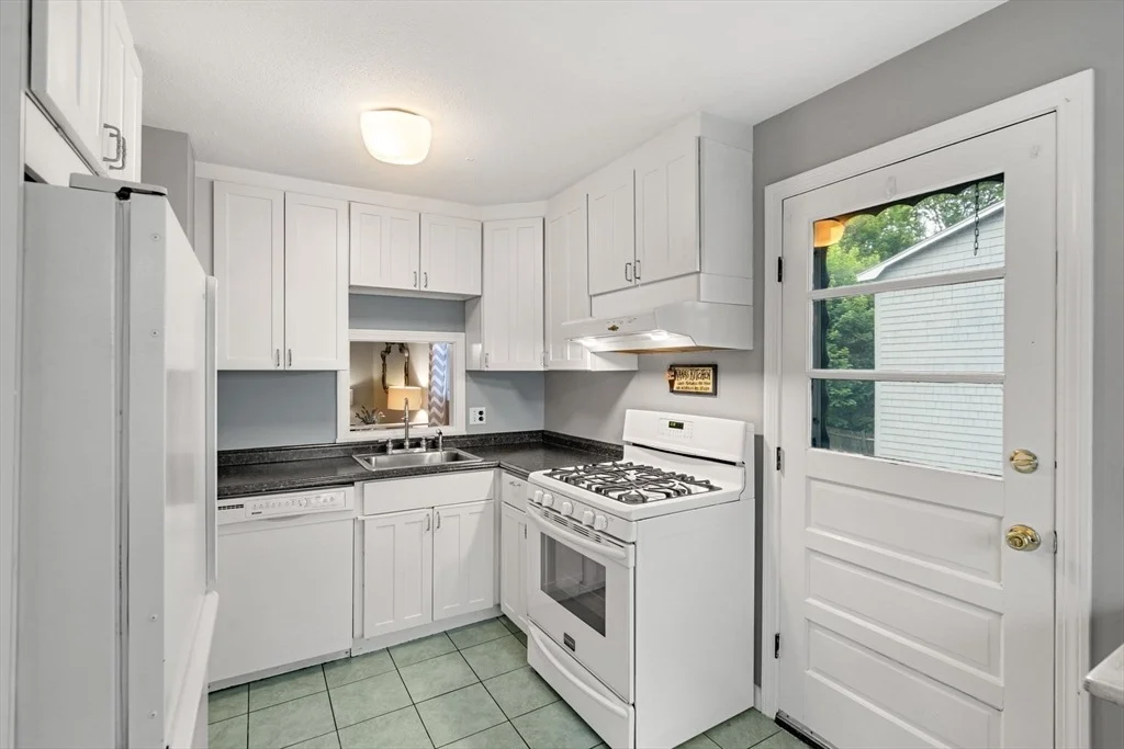 Photo of 18 Lincoln Park