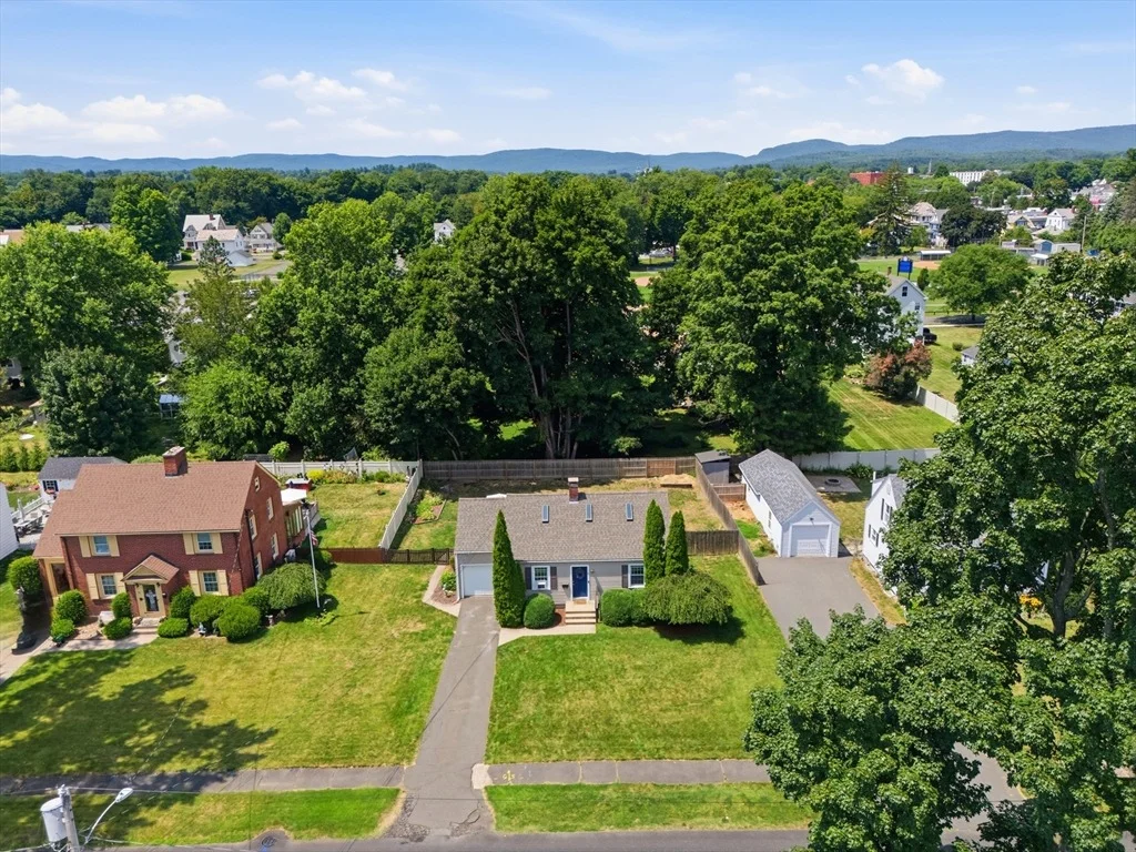 Photo of 83 Lindbergh Blvd