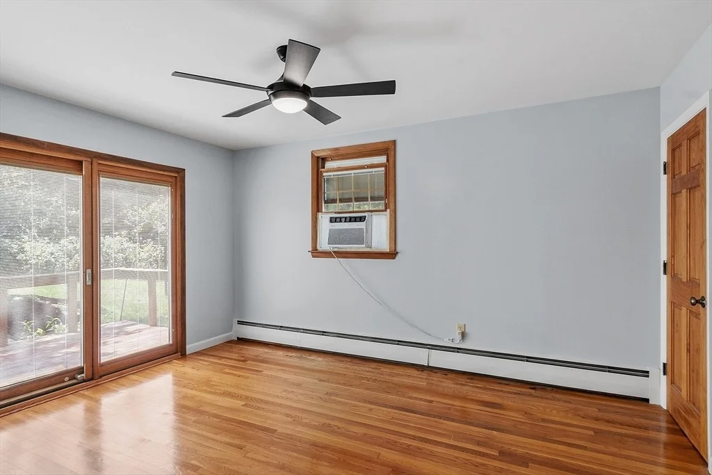 Photo of 64 Carolyn Cir