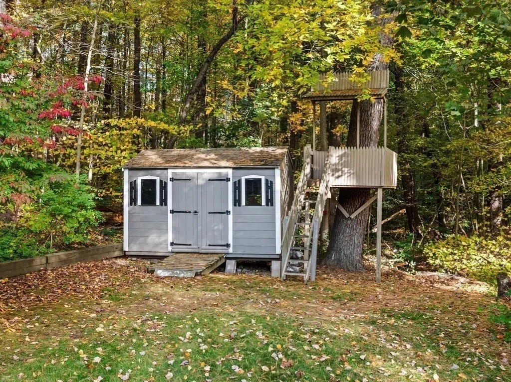 Photo of 26 Townsend Dr