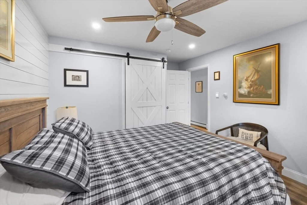 Photo of 266 Algonquin Ave
