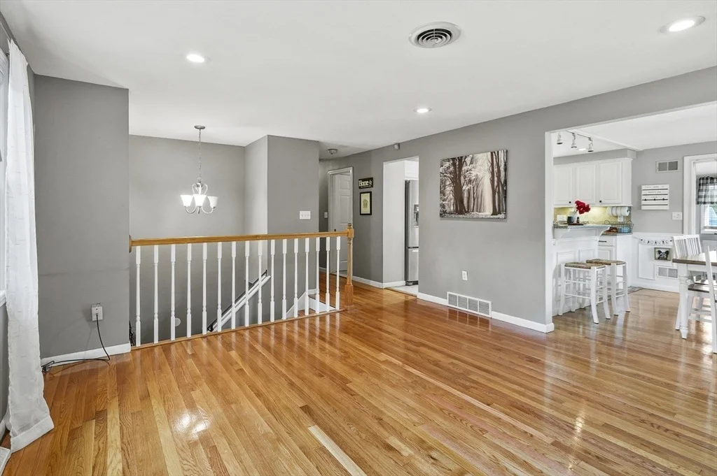 Photo of 5 Hawthorne Circle