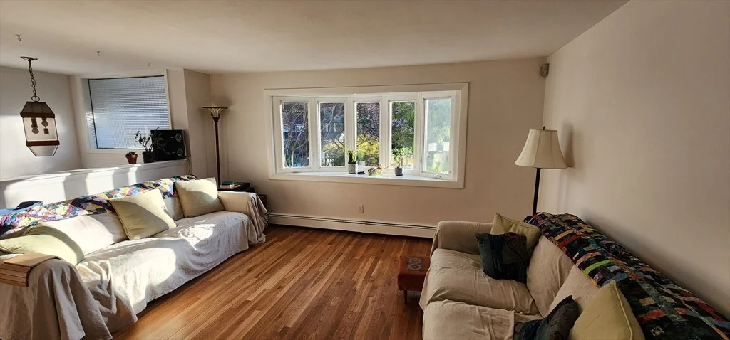 Photo of 48 Spring Ln