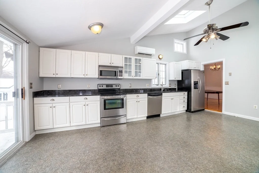 Photo of 18 Hadwen Lane