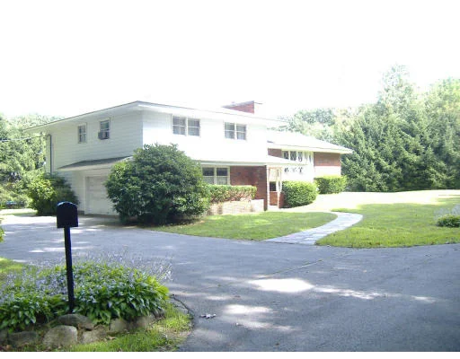 Photo of 223 Chickering Road
