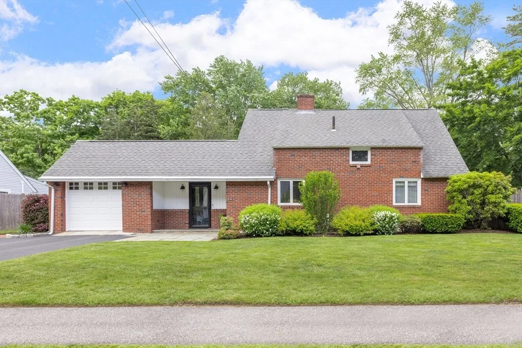 Photo of 14 Hardwick Rd