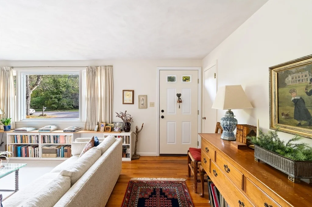 Photo of 13 Harlow Dr