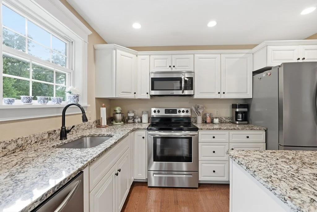 Photo of 215 Sarty Rd