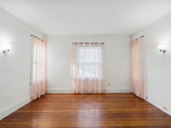 Photo of 275 Broadway St