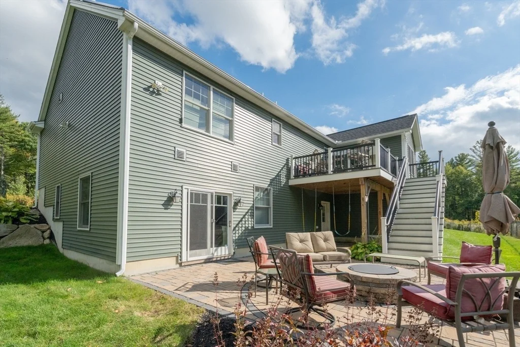 Photo of 237 Woodland Way