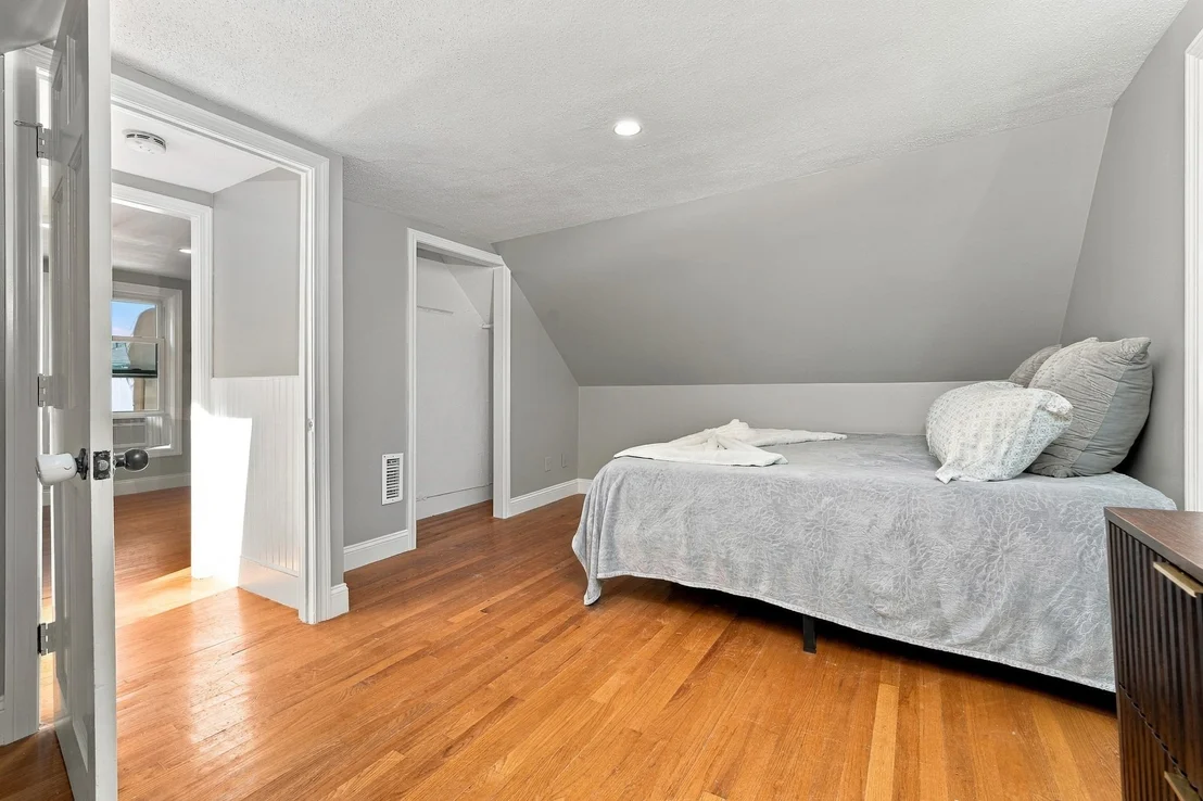 Photo of 20 Ames St