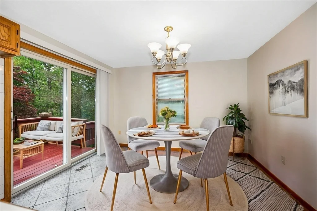 Photo of 91 Leonard Circle