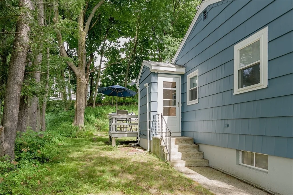 Photo of 19 Maplewood Rd