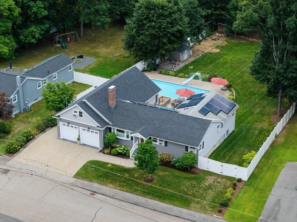 Photo of 21 Helen Dr