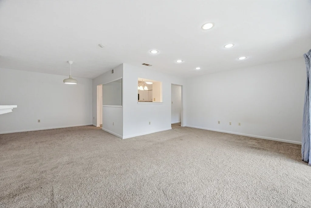 Photo of Unit 33 at 5 April Ln