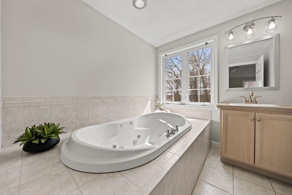 Photo of 23 Carle Dr