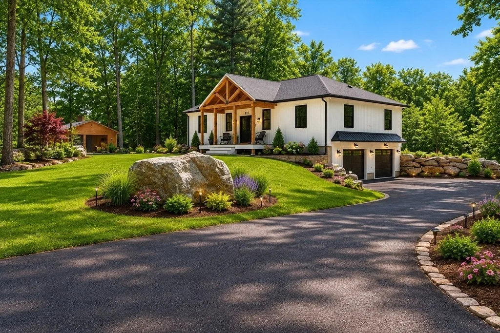 Photo of 115 Webster Road