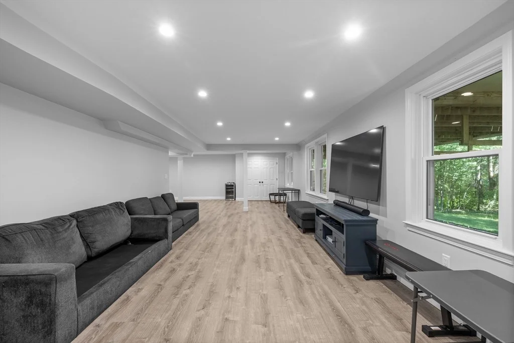 Photo of 10 Fieldstone Way