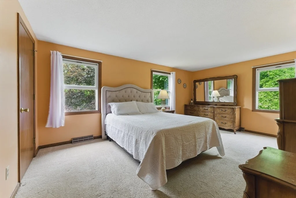 Photo of 237 Bay Road